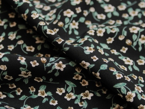 Tkanina silki biała łączka na czarnym